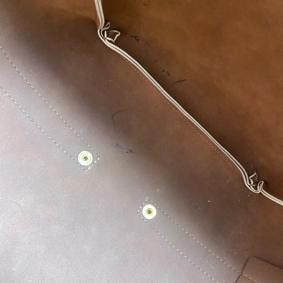 Alexandra K beige camel tote with pouch - Picture 5 of 7